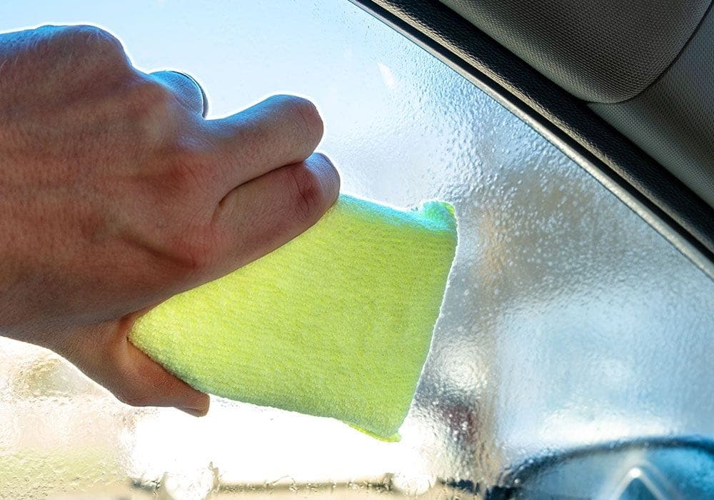 Top 5 Must-Have Winter Car Accessories